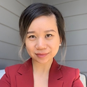 Amy Huang, oficial de programas